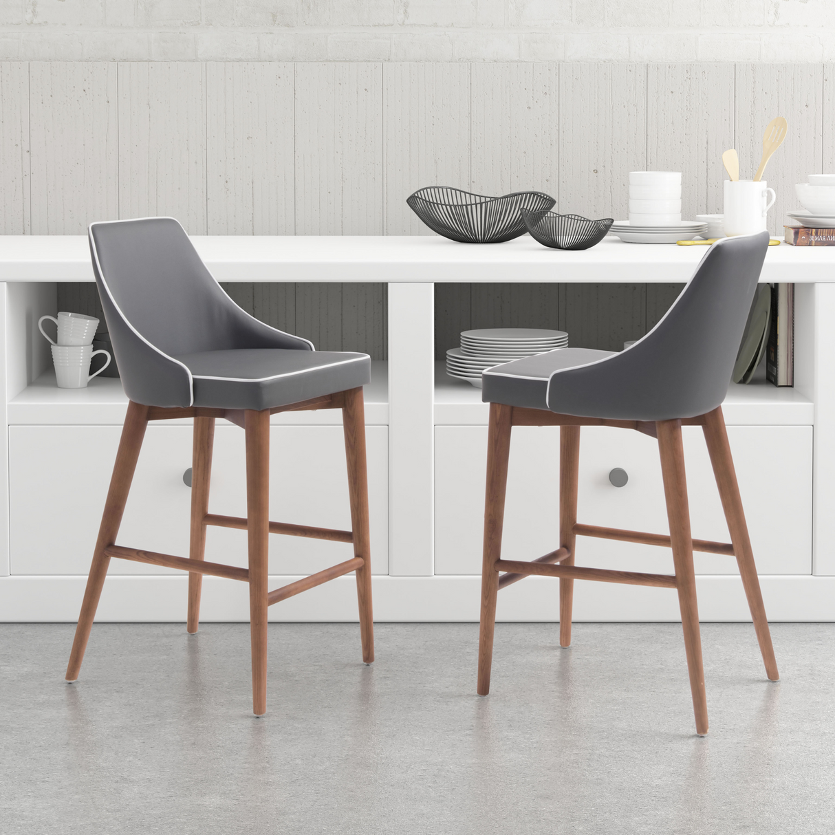 Moor Counter / Bar Stool